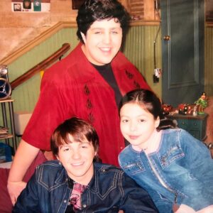 Miranda Cosgrove Instagram - Good old days with the boobs 🤣 #throwbackthursday