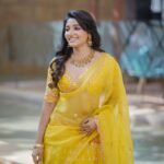 Mirna Menon Instagram - So happy to see all positive reviews from the early morning shows for our film. #NaaSaamiRanga in theatres near you from today. Do watch and let me know your thoughts :) And సంక్రాంతి శుభాకాంక్షలు பொங்கல் நல்வாழ்த்துக்கள் 🤗❤️ Styling : @manogna_gollapudi Outfit : @aarti_sethia_official Photographer : @they_call_me_keshu Asst : @pravalikamuningani Jewellery : @mspinkpantherjewel