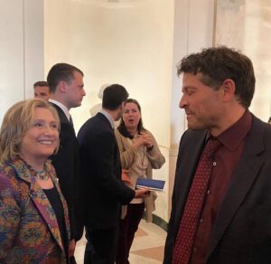 Misha Collins Instagram - Last night at a @whitehouse event to honor recipients of the @praemiumimperiale Laureates award, I ran into @hillaryclinton, who was there way back when I was an intern! It was fun to catch up...

#WhiteHouse #praemiumimperiale