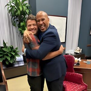 Misha Collins Instagram - I’ve “met” Senator @corybooker several times virtually, and he’s always promised me a big hug when we finally met in person. 

Last week in DC, I cashed in big time.