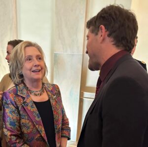 Misha Collins Instagram - Last night at a @whitehouse event to honor recipients of the @praemiumimperiale Laureates award, I ran into @hillaryclinton, who was there way back when I was an intern! It was fun to catch up...

#WhiteHouse #praemiumimperiale