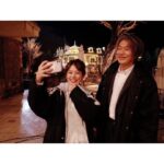 Mitsuki Takahata Instagram - とにかく私は 新さんが好きすぎる、ってはなし🧛‍♂️🧛‍♀️💗 #いよいよ明日 #unknown #8話 #見逃せない展開 #見逃しちゃいけない展開 最後の3枚は 新さんがカメラマンです☺︎ 来年は親子だね〜！ #光る君へ