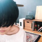 Mitsuki Takahata Instagram - 前髪伸び太郎。 ﻿ ﻿ 美容室に行くタイミングが計れずにいたら、﻿ いつの間にかLです🍭笑 ﻿ ﻿ 全然関係ないけど、﻿ このペルシャがとってもお気に入り。可愛くないかい😌 ﻿ #ペルシャ絨毯のある暮らし ﻿ ﻿ ﻿ ﻿