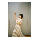 Mitsuki Takahata Instagram - 第103回　﻿ ザテレビジョンドラマアカデミー賞 ﻿ 主演女優賞﻿ いただきました。﻿ ﻿ ﻿ ﻿ やったね！☺️☺️☺️☺️﻿ ﻿ ﻿ #同期のサクラ﻿ #トロフィーが透明すぎて見えぬ。笑﻿ #film﻿