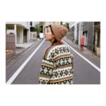 Mitsuki Takahata Instagram - 柄を背負うわたし。﻿ ﻿ 映り込むカメラマン。﻿ ﻿ ﻿ ﻿ #纏い纏われふりふられ ﻿ #不定期私服連載