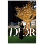 Mitsuki Takahata Instagram – 蝶ネクタイでルンルンです。
コナンくんです。

表参道がとても美しく彩られているので、
みなさまぜひ☺️✨

@Dior
#DiorCruise
#ディオールホリデーポップアップ 
#ディオールファインジュエリー
#SupportedByDior
