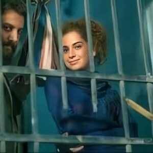Mohammed Al Ahmad Instagram - (مطر حمص) ضمن عروض " السينما في بيتك "
رابط الفيلم مع كلمة السر في الأسفل 👇
#فيلم_مطر_حمص #محمد_الأحمد #محمد_الاحمد #يوسف

آفاق سينمائية ـ خاص فيلم (مطر حمص) فيلم روائي طويل من إنتاج المؤسسة العامة للسينما تتيح المؤسسة مشاهدته مجاناً عبر منصة فيميو (vimeo) ، وتعتبر هذه الخطوة استكمالاً لما بدأته ضمن مبادرة (السينما في بيتك) حيث عرضت طيفاً واسعاً من الأفلام الروائية الطويلة والقصيرة ، وتأتي هذه المبادرة للمساهمة في تسهيل فترة بقاء الناس في بيوتهم تماشياً مع الإجراءات الاحترازية للوقاية من فيروس كورونا ، وسعياً لنشر الثقافة السينمائية ، ونرفق في نهاية الخبر رابط مشاهدة الفيلم
ـ مطر حمص :  فيلم (مطر حمص) إخراج جود سعيد ، سيناريو سماح القتال ، سهى مصطفى ، جود سعيد . عن رواية (الاعتراف) ، إنتاج المؤسسة العامة للسينما وآدامز بروداكشن ، تمثيل : محمد الأحمد، لمى الحكيم، حسين عبّاس، محسن عبّاس، كرم الشعراني، مصطفى المصطفى، نسرين فندي، يامن سليمان،  روجينا رحمون، فرح الدبيات .  الفيلم الذي يصفه مخرجه بالقول (يشبهني في وجعي وفرحي) ، يتحدث عن مجموعة من الشخصيات التي تعيش أزمة حمص القديمة خلال الفترة ما بين شباط وأيار 2014 حين خرج المسلّحون وانتهى القتال. يوسف وهدى يحاولان النجاة وخلق الحياة وسط الموت والدمار، برفقة طفلين وعدّة شخصيات، وتنطلق عبر الزمان والجغرافيا لرواية الأحداث السوريّة وفق مستويات متعدّدة، تحتفي بالأمل والحياة والحب .

ـ رابط فيلم (مطر حمص) : ‏https://vimeo.com/383236608
كلمة السر :  m#alahmad@nfo