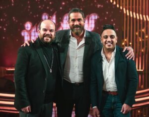 Mohamed Abdel Rahman Instagram - إنتظروني أنا واوس اوس في برنامج #سهرانين مع باشا مصر #امير_كرارة السبت القادم 
الساعة ١١ مساءً على ON 📺
