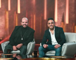 Mohamed Abdel Rahman Instagram - إنتظروني أنا واوس اوس في برنامج #سهرانين مع باشا مصر #امير_كرارة السبت القادم 
الساعة ١١ مساءً على ON 📺