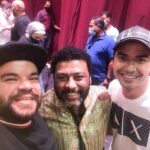 Mohamed Abdel Rahman Instagram - اتشرفت واتبسطت جداً بحضور مسرحية #علاء_الدين للنجم الكبير #أحمد_عز وكل النجوم كريم وثروت وجمعه وعم سامي وتارا وهشام الحبايب المشاركين ف المسرحية والمنتج والمخرج الكبير مجدي الهواري.. شكراً على حسن استقبالكم بجد كان يوم حلو ❤️❤️