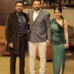 Mohamed Ragab Instagram - تهنئة قلبية لصديقي الإعلامي أحمد الهواري و الإعلامية يمنى علي مع خالص تمنياتي بحياة سعيدة لأحلي عروسين