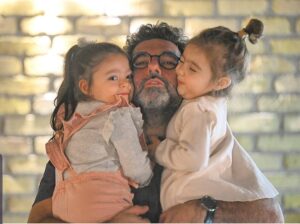 Mohsen Kiaei Instagram - رز و عموش و جانان