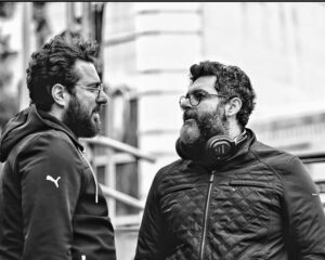 Mohsen Kiaei Instagram - از امروز كه خبر بستري شدن مصطفي در فضاي مجازي منتشر شده هم خودش هم ما با پيامهاي زيادي مواجه شديم كه از سوي دوستان و مردم عزيز جوياي حالش هستين ، خوشبختانه حالش خوبه در بيمارستان نيكان زير نظر تيم پزشكي در حال درمانه و به دستور پزشك فقط بايد استراحت كنه تا مشكل ريه بر طرف بشه ، و حتمن جوابگو تماسها و محبتهاي شما خواهد بود.
	◦