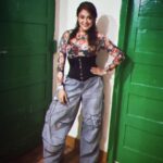 Monali Thakur Instagram - Blurring the lines 🧚🏻‍♀️😋.. . . #monali #monalithakur #monalilive #indiadiaries #lovemyjob #entertainer #creator #performer