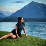 Monali Thakur Instagram - Sunset yesterday..🌸🤍🧚🏻‍♀️🌞.. . . #monali #monalithakur #swiss #sunset #lake #relax #chill #breathe #weekend #love