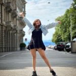 Monali Thakur Instagram - Well Helloooo Summer!! 🌸🧚🏻‍♀️🌞.. . . #monali #monalithakur #swiss #summer #likeatourist #forachange #tiny #vacay