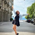 Monali Thakur Instagram - Well Helloooo Summer!! 🌸🧚🏻‍♀️🌞.. . . #monali #monalithakur #swiss #summer #likeatourist #forachange #tiny #vacay