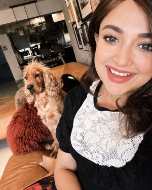 Monali Thakur Instagram - Ji photo dump..🥰.
.
.
#monalithakur #monali #radio #interviews #newsong #release #film #music #bollywoodsongs