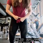 Monali Thakur Instagram - #monalithakur #monali #training #chest #shoulder #indiadiaries #workout #balancinglife #iamtheuniverse 🌸🧘🏻‍♀️