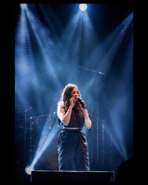 Monali Thakur Instagram - 🤍🌸🧚🏻‍♀️..
.
.
#monalithakur #monali #music #universe #nirvana #happiness #adrenalin #best #rush #power #magic
