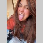 Monali Thakur Instagram - Sunday #workday … but still bored 😛😋.. . . #monali #monalithakur #nomakeup #workday #preworkout #nap #diverse #blessed #life #hello #everyone #readyformonday ?