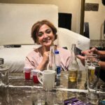 Monali Thakur Instagram - Celebrating a working NYE 😉🎊🥳🥰🌸🍾🤍🎆.. . . . #monali #monalithakur #newyearseve #2024 #kicked #excited #lookingforward #love #only . 📸 by @hrishidatar (first two)