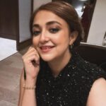 Monali Thakur Instagram - Celebrating a working NYE 😉🎊🥳🥰🌸🍾🤍🎆.. . . . #monali #monalithakur #newyearseve #2024 #kicked #excited #lookingforward #love #only . 📸 by @hrishidatar (first two)