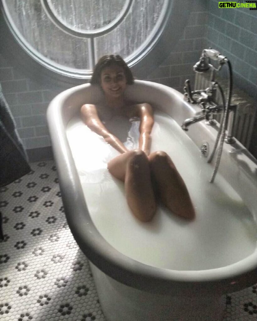 Morena Baccarin Instagram - A flashback to that time I bathed in milk for work.