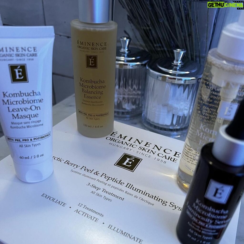 Morena Baccarin Instagram - Thank you Brian and @eminenceorganics for the glow. I’m a big fan!