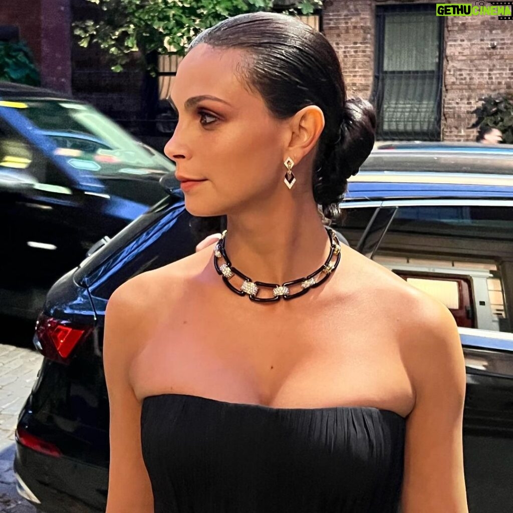 Morena Baccarin Instagram - Glammed 🖤