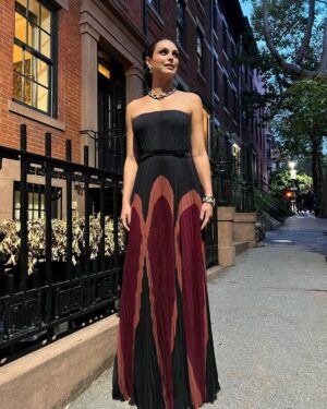 Morena Baccarin Thumbnail - 66.3K Likes - Top Liked Instagram Posts and Photos