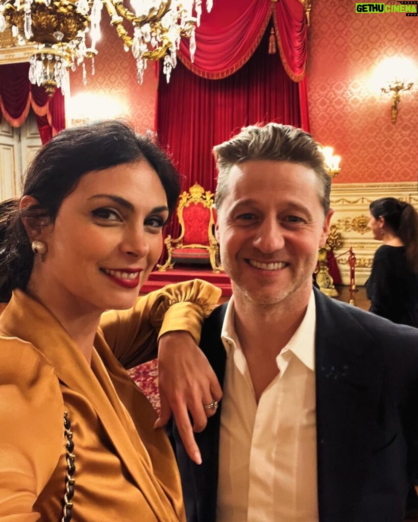 Morena Baccarin Instagram - Happy Valentine’s Day peeps. Keep it classy. ❤️💄🫶🏽