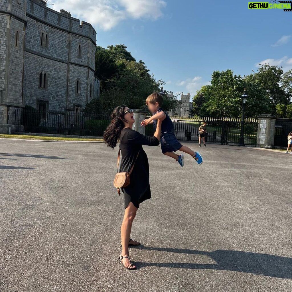 Morena Baccarin Instagram - Windsor castle! 🏰