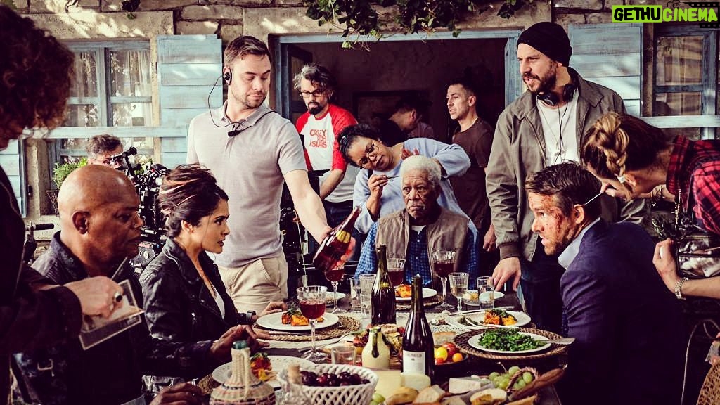Morgan Freeman Instagram - Throwback to last year on set for the @hitmansbodyguard sequel for a unique “family” dinner. #rp/photo credit: @samanthalopezs