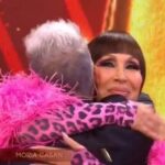 Moria Casán Instagram - Repost @maxi_cardaci 📢 AHORA LA MEGA ONE @moria_laone en @elbailandooficial con @marcelotinelli reviviendo lo que fué anoche la visita de Marce a @brujas2023ok 🧹por @americatv #Showmatch 💥💥💥👏👏👏 GRACIAS MO! GRACIAS MARCE! por el reconocimiento a mi trabajo!!! GRATIITUD INFINITA!!! @galosottovip @cardacinoe @danielcapri1978