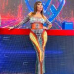 Moria Casán Instagram - Total look: @ropa__bellaok Gracias Zule @jeanpaulgaultier Sandalias: @carmensteffensargentina Make up, Hair Style e Imágen: @galosottovip Prensa: @maxi_cardaci @cardacinoe