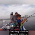 Morris Chestnut Instagram - Teaching life lessons, positive reinforcement and building a bond that will last a lifetime… oh yeah, and fishing!! That’s what it’s all about!! #TeamDL #positiveblackimages #fatherlove #fatherson #changethenarrative #boystomen @blackwall.st : Let’s Gooo!!💪🏾💪🏾💪🏾 We love to see this. 6 yr old son caught his biggest fish during Dad and Son fishing trip