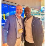 Morris Chestnut Instagram - Mondays hit a little different when your @philadelphiaeagles are 🦅 5 -0 🦅!!!! Had a chance to grab a few pics with @bpapson and @imdboreanaz I have no complaints… 🦅FLY EAGLES FLY🦅