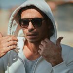 Mostafa Shaaban Instagram – ‏تصاعد انفاسي اليك عتابُ
وكل إشاراتي اليك خطابُ