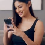 Mouni Roy Instagram - Amazon Prime membership saves my day once again! There same-day delivery is sach mein too much! Get same-day delivery on 10 Lakh+ products. #AmazonPrime #SachMeinTooMuch #MouniRoy