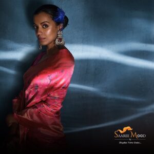 Mugdha Godse Instagram - THE WATER SERIES
She dreams, she loves, she achieves!
She is where the grace resides!✨

Link in bio to shop SaareeMood!✨ 

Photography : @tarun_khiwal 
Styling : @harshad.fshn 
MUA : @kaushikanu 
Production : @karma__production 
Jewellery : @amrapalijewels 
.
.
.
.
#saareemood #saareesforallemotions #mugdhagodse #newbrandlaunch #shopthelook