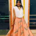 Mugdha Godse Instagram - Finally!!! ❤️🌺😆 This reel is out… after many attempts trying to avoid photobombing but then why not… 🥰 ❤️ #hashu Diwali 🪔 fun @rajattangriofficial ❤️ Shot creatively by @lineoutline.in Thank you so much 🤗 Outfit @rajattangriofficial Jewellery @ruar_official #gratitude #silence #be #happiness #fun #diwali #diwalioutfit #love #life