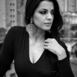 Mugdha Godse Instagram - B/W mood ❤️ #Love #silence #happy #be #divine #instagood #gratitude #mugdhagodse