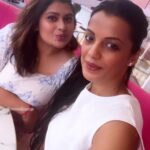 Mugdha Godse Instagram - Happiness! ❤️ with @manalijagtap @pinkwasabi.in pink decor making our faces look flushed… 🥰 #friends #fun #love #life #gratitude #grateful #instagood #instadaily #fashion #divine #be #happy