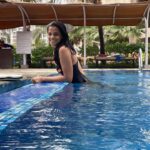 Mugdha Godse Instagram - First swim of the season and it rains 🥰❤️🌺 Photo credit @acegamer27 #fun #rain #swim #love #happiness #joy #home