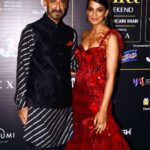 Mugdha Godse Instagram - IIFA 2022 ❤️ with @rahuldevofficial @iifa Wearing @gavinmiguelofficial Gaviin Miguel X Zaffori Earrings @golecha_jewels Photo credit @ndtvmovies #dressup #fashion #abudhabi #iifa2022 #fun #gratitude W Abu Dhabi – Yas Island