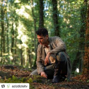 Murat Yildirim Instagram - YENİDEN BAŞLAMANIN, AŞKIN VE HÜRRİYET’İN ADIDIR “AZİZ”. Yakında @showtv de buluşmak üzere...
@azizdizisitv  @o3medya @zeyntann  @recaikaragoz