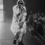 Myke Towers Instagram - Mi Musica se esta mercadeando como el crack, La escuchan y antes que acabe le dan pa atrás!!! #lveutour #youngkingz