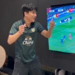 Nachat Juntapun Instagram - Thailand 🇹🇭 1-1 Korea สุดยอด บุกไป เสมอ เกาหลีได้ สุดยอด เจอกันอีกที 26 มีนาคม บ้านเรานะครับ เก่งมากๆ ทุกคน ❤️ #ช้างศึก #คอบอลคอเดียวกัน @theerathon_3 @newcham_8 @jaychanathip