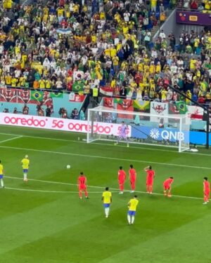 Nachat Juntapun Instagram - บราซิล เบาๆ หน่อย ให้เกาหลี ยิงบ้างงงเว้ยยย #worldcup2022